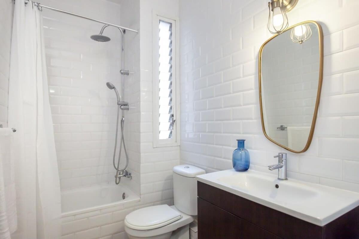 Exclusive Huge 4 Double Bedroom City Center Barcellona Esterno foto